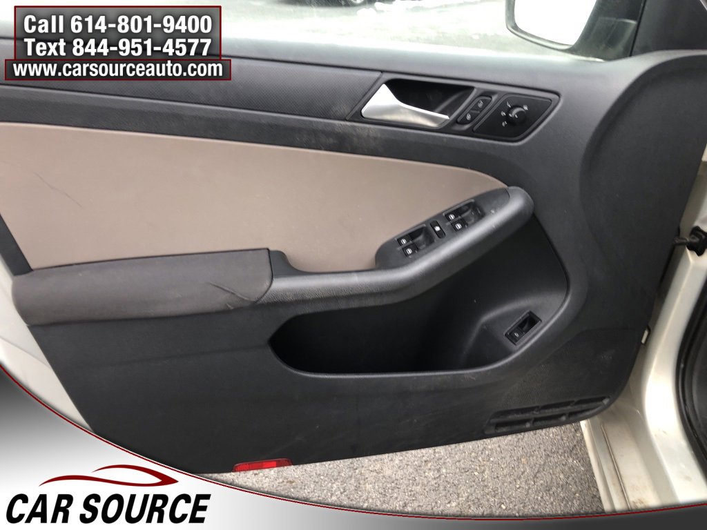 Used 2011 Volkswagen Jetta Sedan image 12