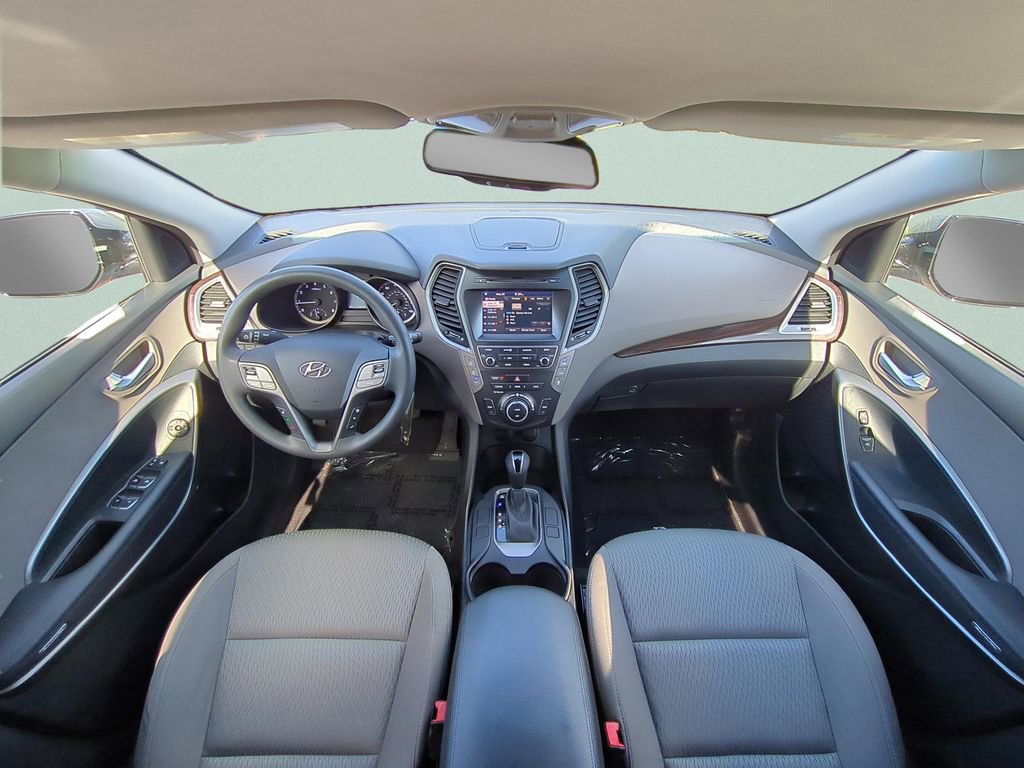 Used 2017 Hyundai Santa Fe SE w/ Cargo Package AWD/4WD image 11