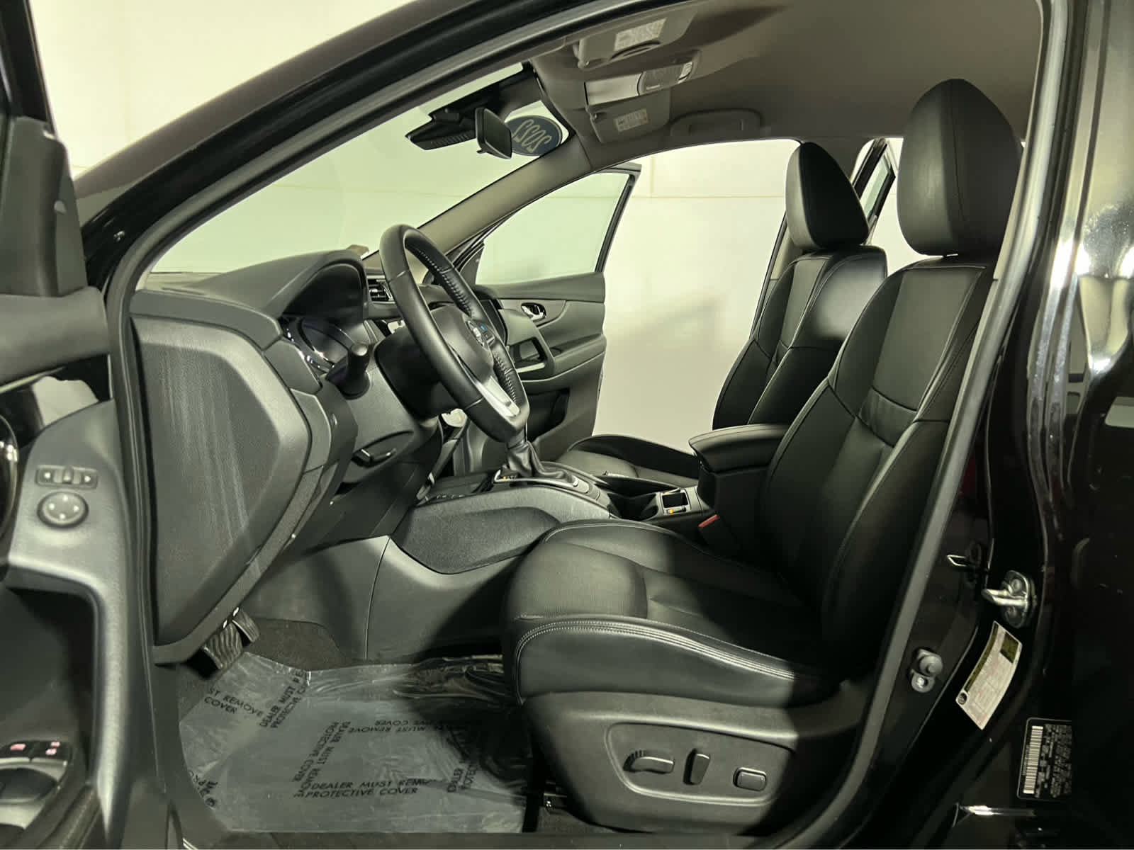 Used 2022 Nissan Rogue Sport SL AWD/4WD image 19