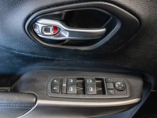 Used 2020 Jeep Cherokee Latitude image 10