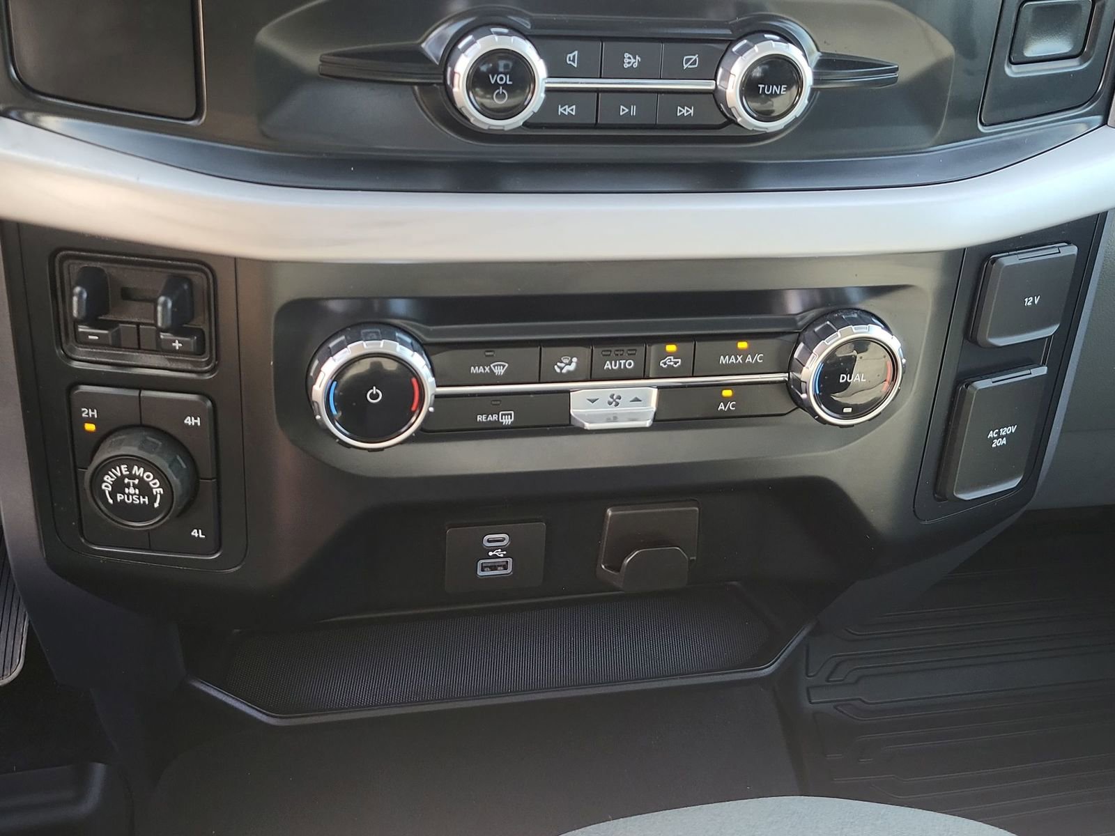 Used 2023 Ford F150 XLT w/ Equipment Group 301A Mid image 34