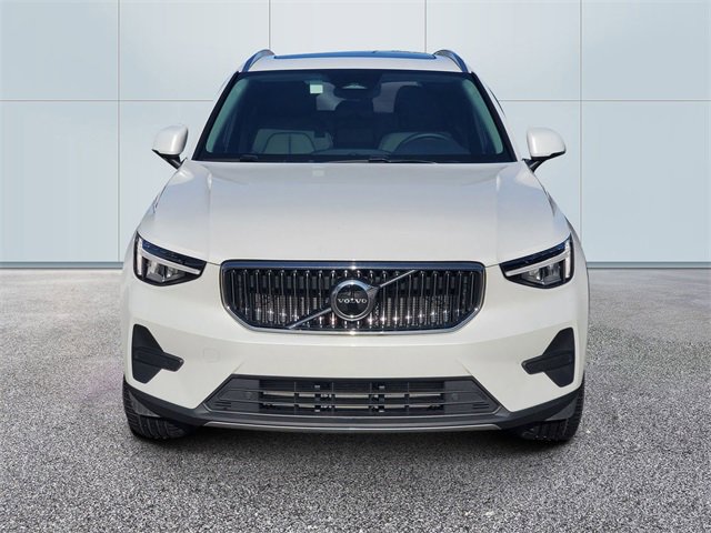 Certified 2025 Volvo XC40 B5 Core w/ Protection Package Premier image 2