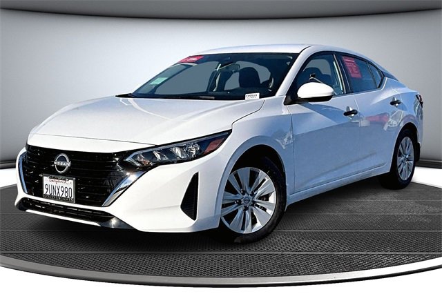 Certified 2025 Nissan Sentra S image 3