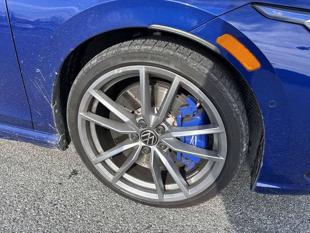 Used 2024 Volkswagen Golf R image 12