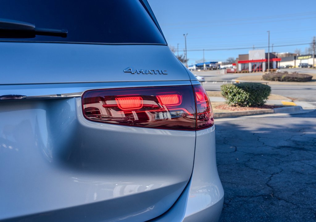 Used 2025 Mercedes-Benz GLS 450 4MATIC w/ AMG Line Exterior image 29