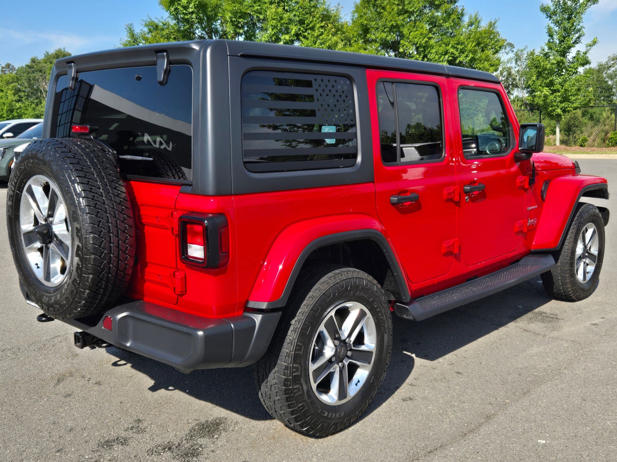 Used 2018 Jeep Wrangler Unlimited Sahara AWD/4WD image 7
