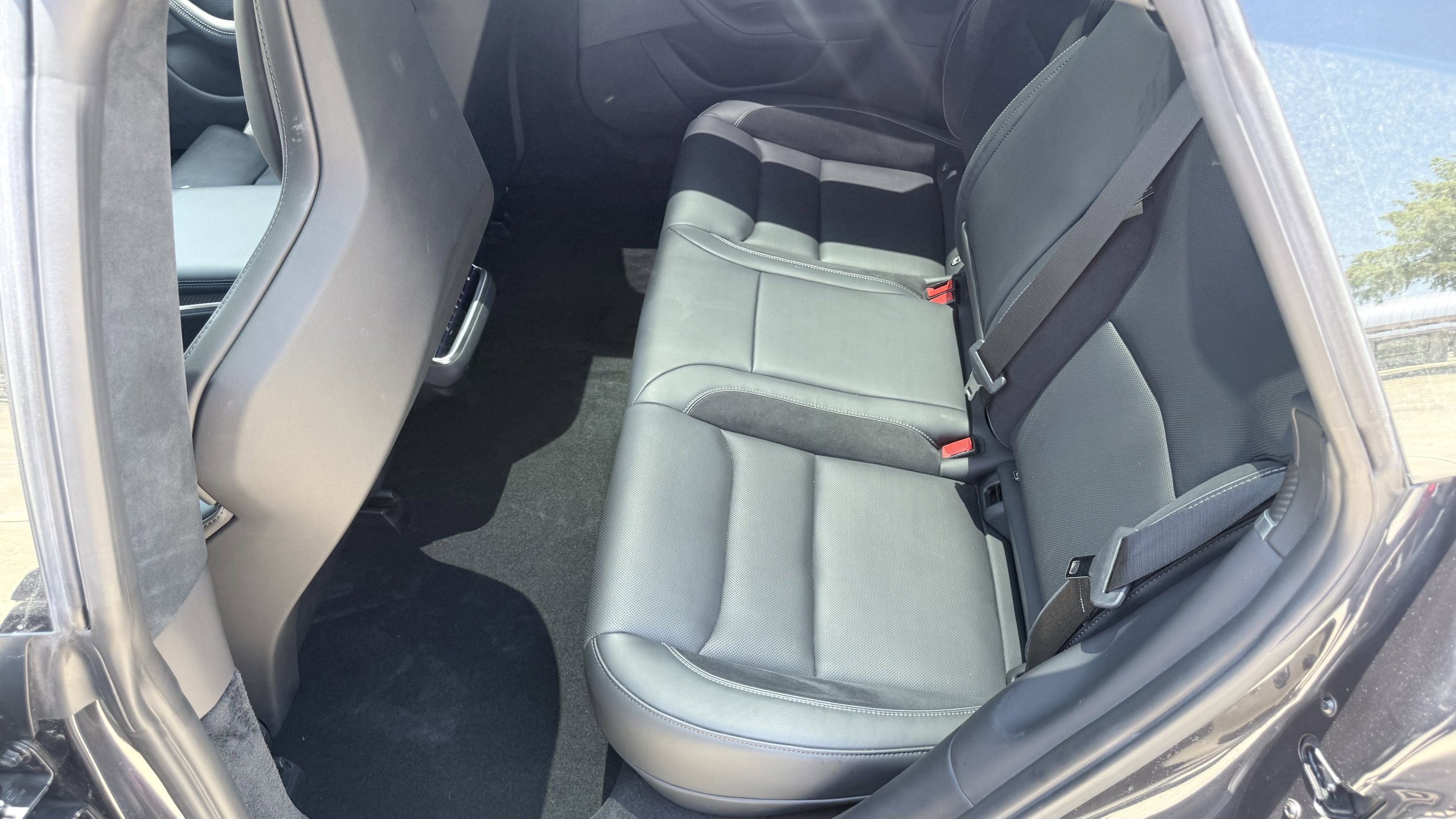 Used 2025 Tesla Model S Plaid AWD/4WD image 33