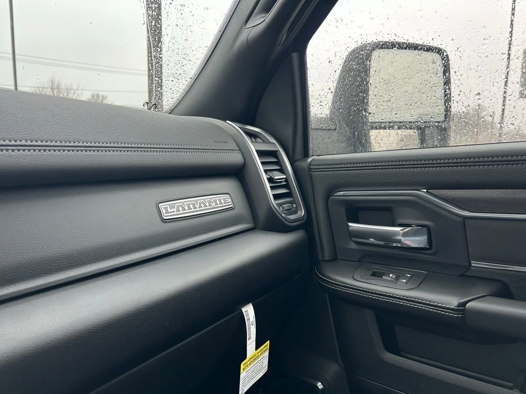 New 2026 RAM 2500 Laramie AWD/4WD image 25