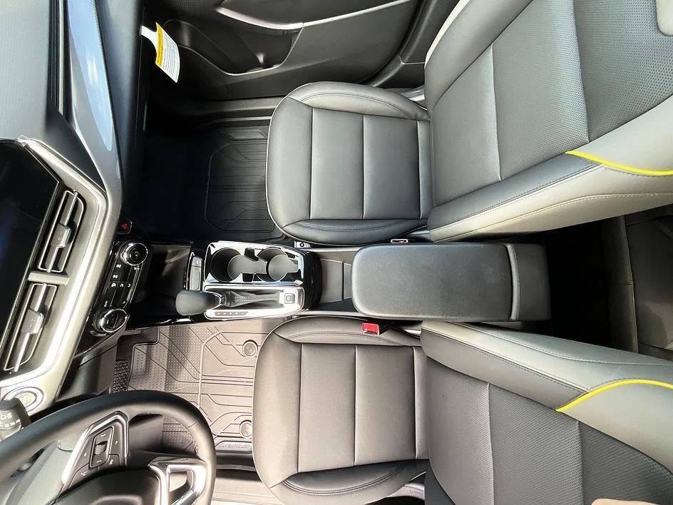 New 2026 Chevrolet Trax ACTIV w/ Sunroof Package FWD image 5