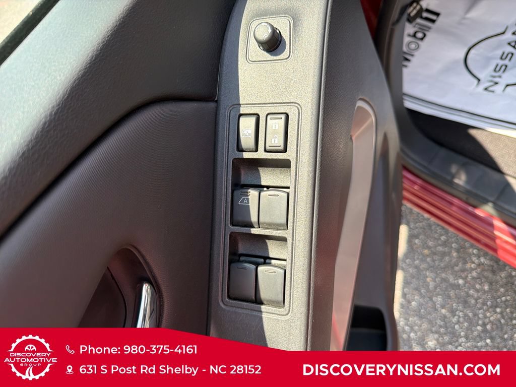 Certified 2022 Nissan Frontier SV AWD/4WD image 11