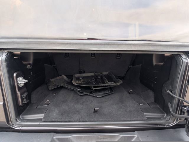 Used 2019 Jeep Wrangler Unlimited Sahara AWD/4WD image 30