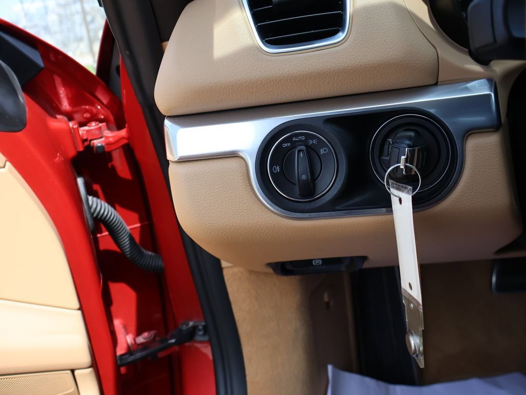 Used 2013 Porsche Boxster S RWD image 32
