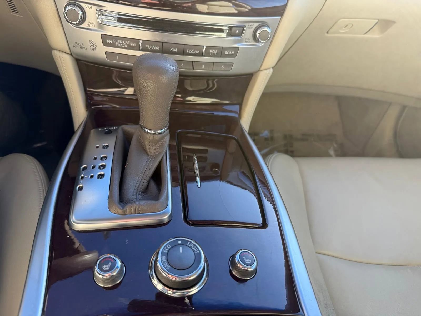 Used 2012 INFINITI M37 x image 16