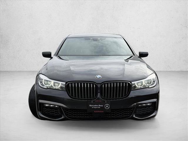 Used 2017 BMW 740i xDrive image 2