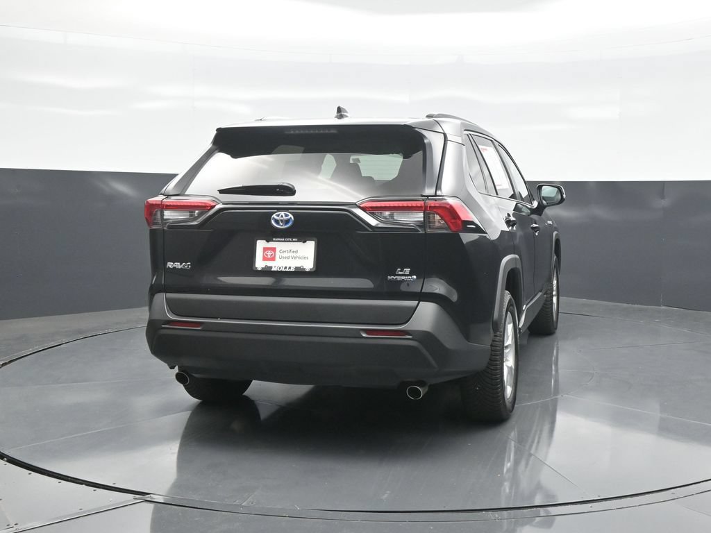Certified 2020 Toyota RAV4 LE w/ Carpet Mat Package AWD/4WD image 6