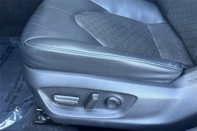 Used 2021 Toyota Camry XSE image 13