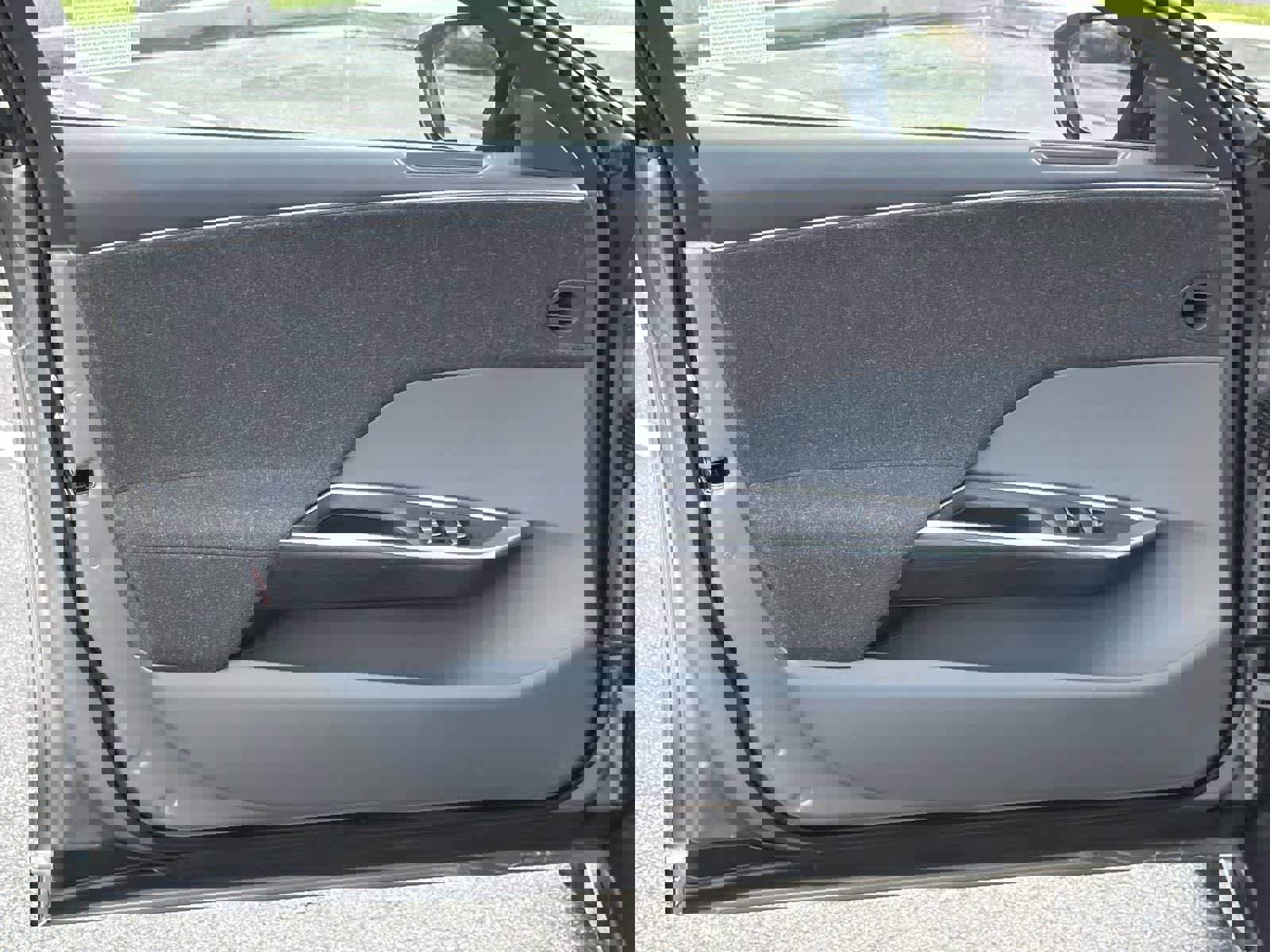 Used 2024 Lucid Air Pure image 22