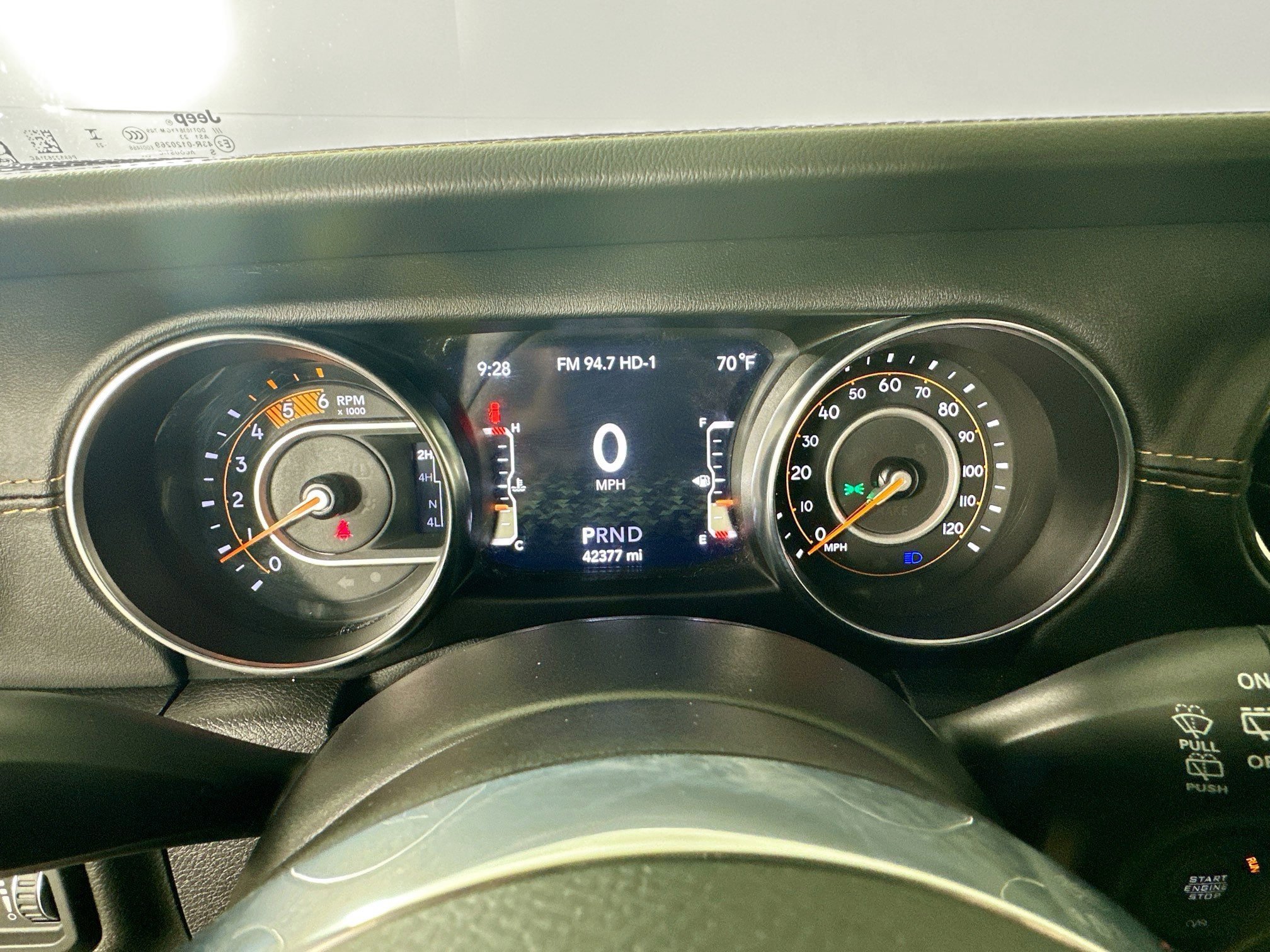 Used 2022 Jeep Wrangler Unlimited Sahara AWD/4WD image 14
