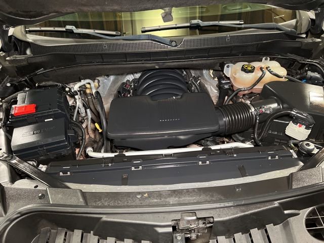 Used 2022 Chevrolet Suburban Premier AWD/4WD image 17