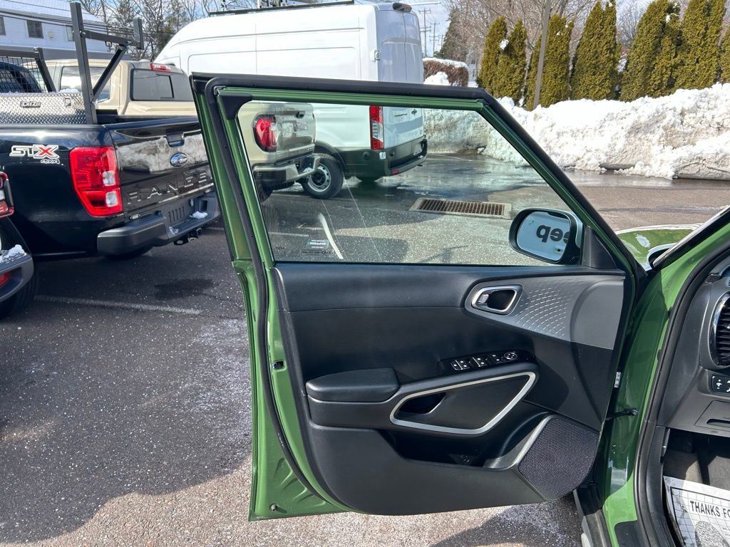 Used 2022 Kia Soul X-Line image 13