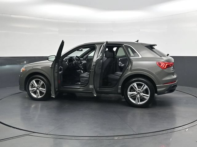Used 2022 Audi Q3 2.0T Premium Plus AWD/4WD image 39