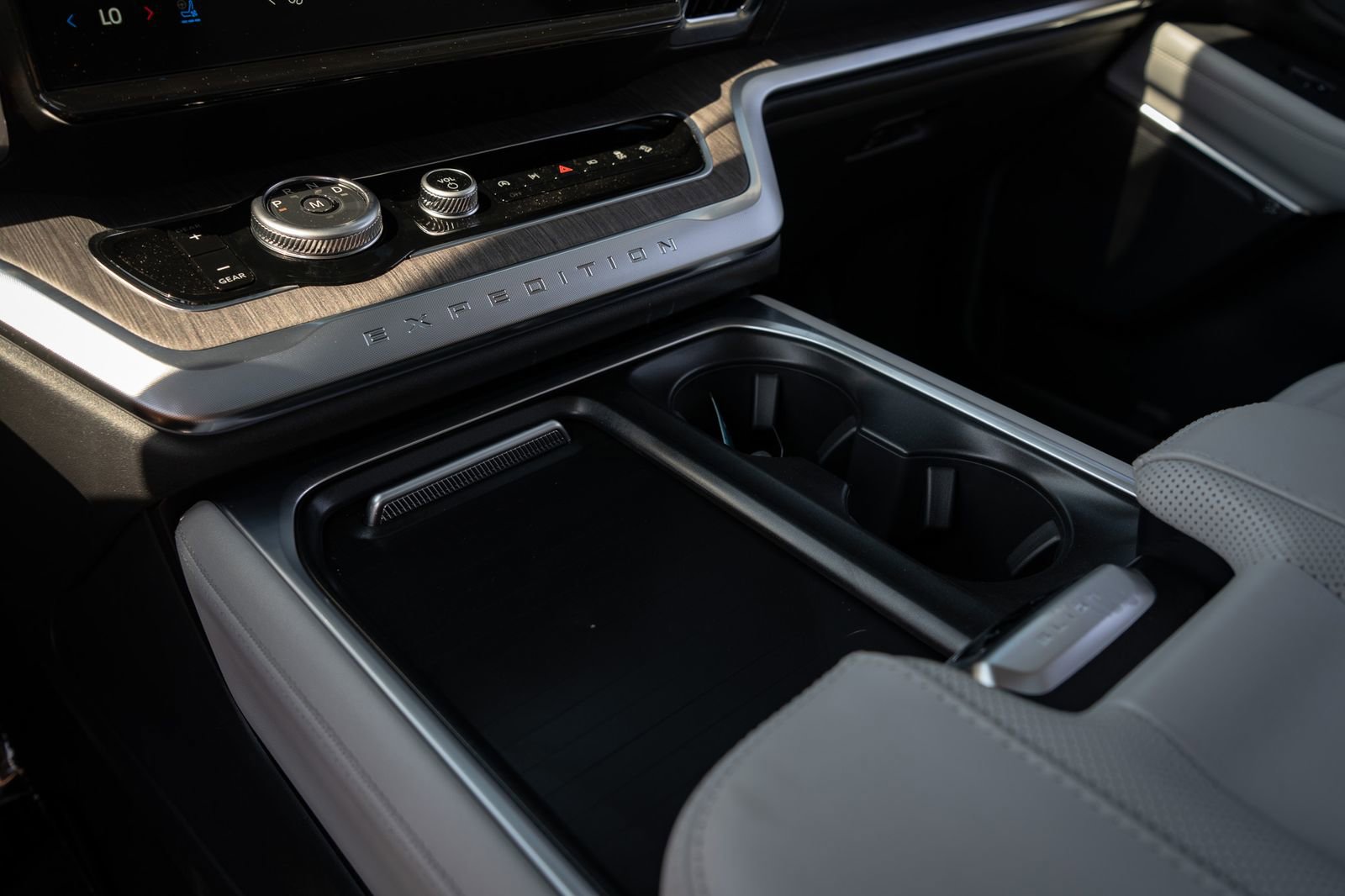 New 2026 Ford Expedition Platinum AWD/4WD image 48