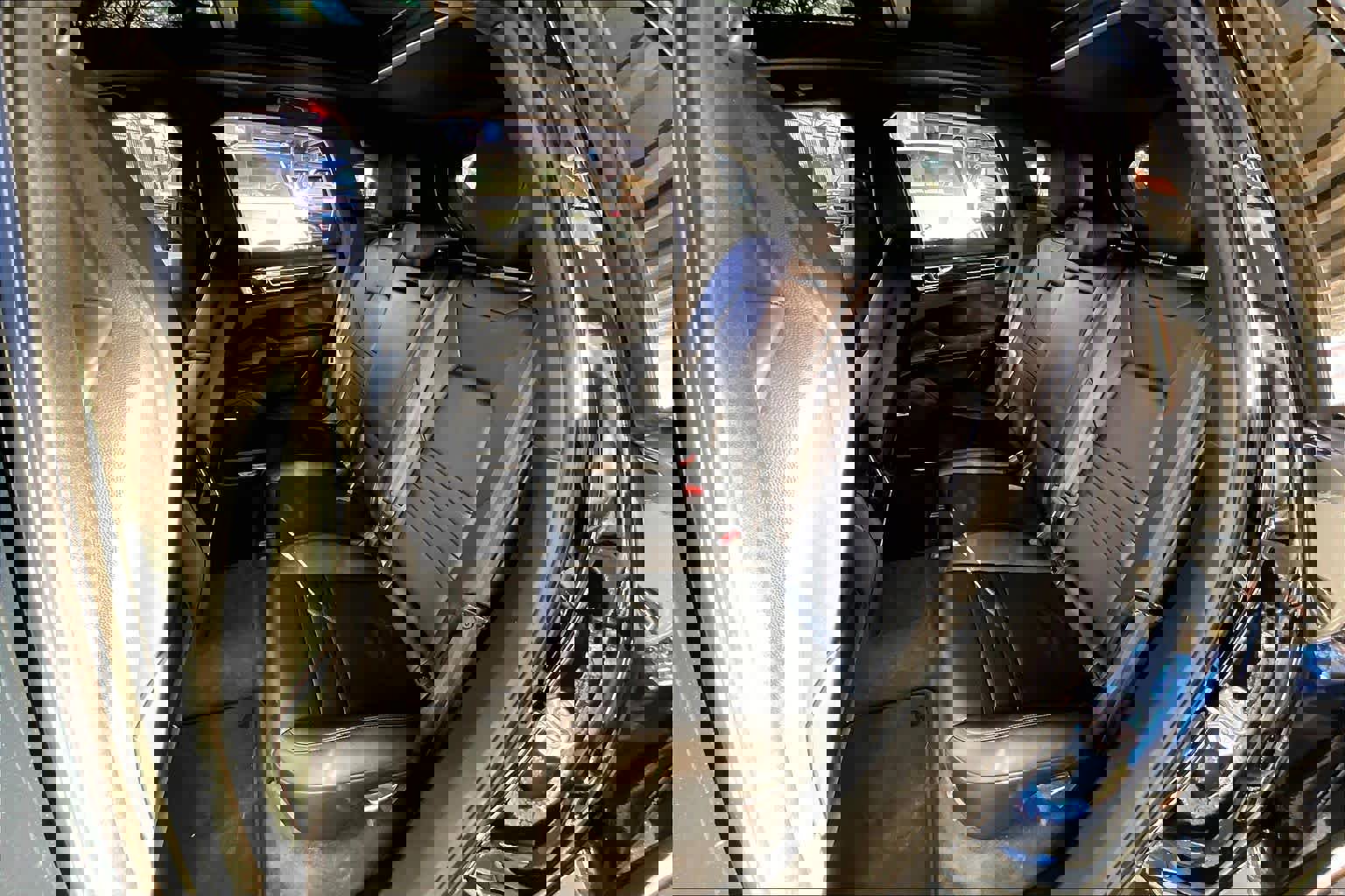 Used 2020 Porsche Cayenne S image 19