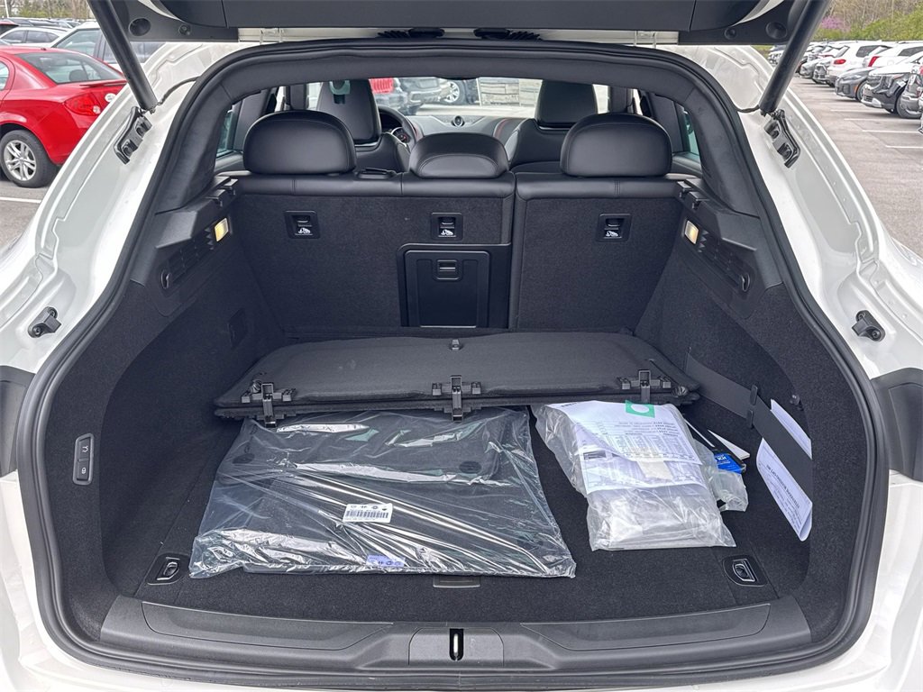 New 2024 Maserati Levante GT Ultima image 28