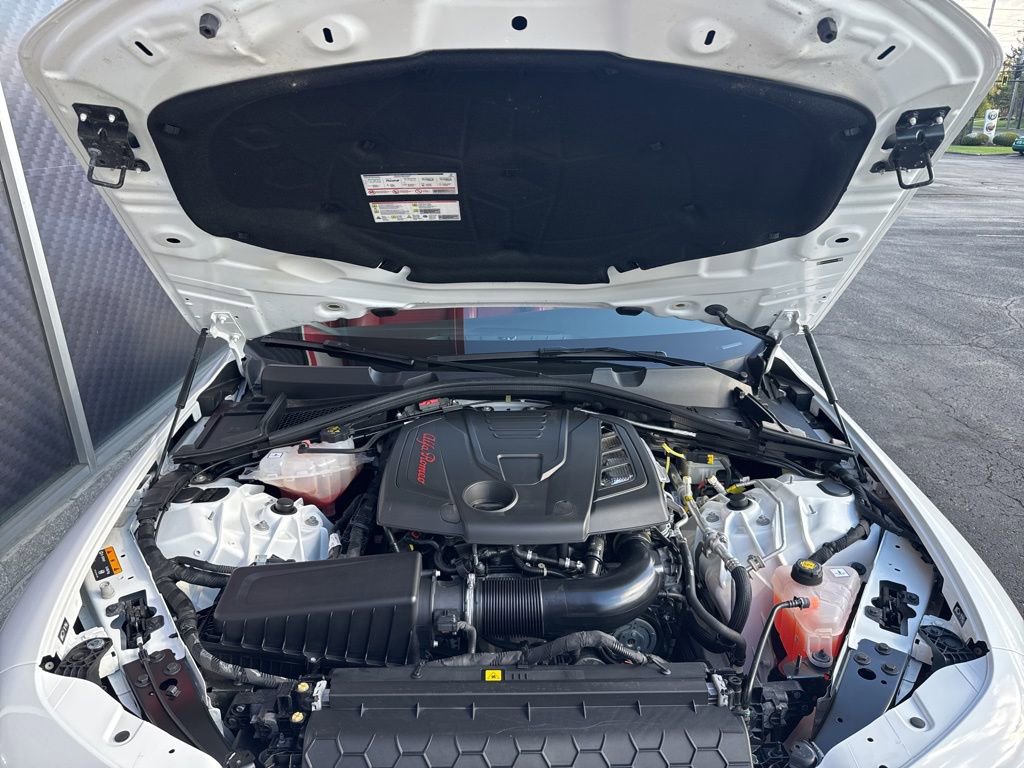 Used 2023 Alfa Romeo Giulia Veloce image 21