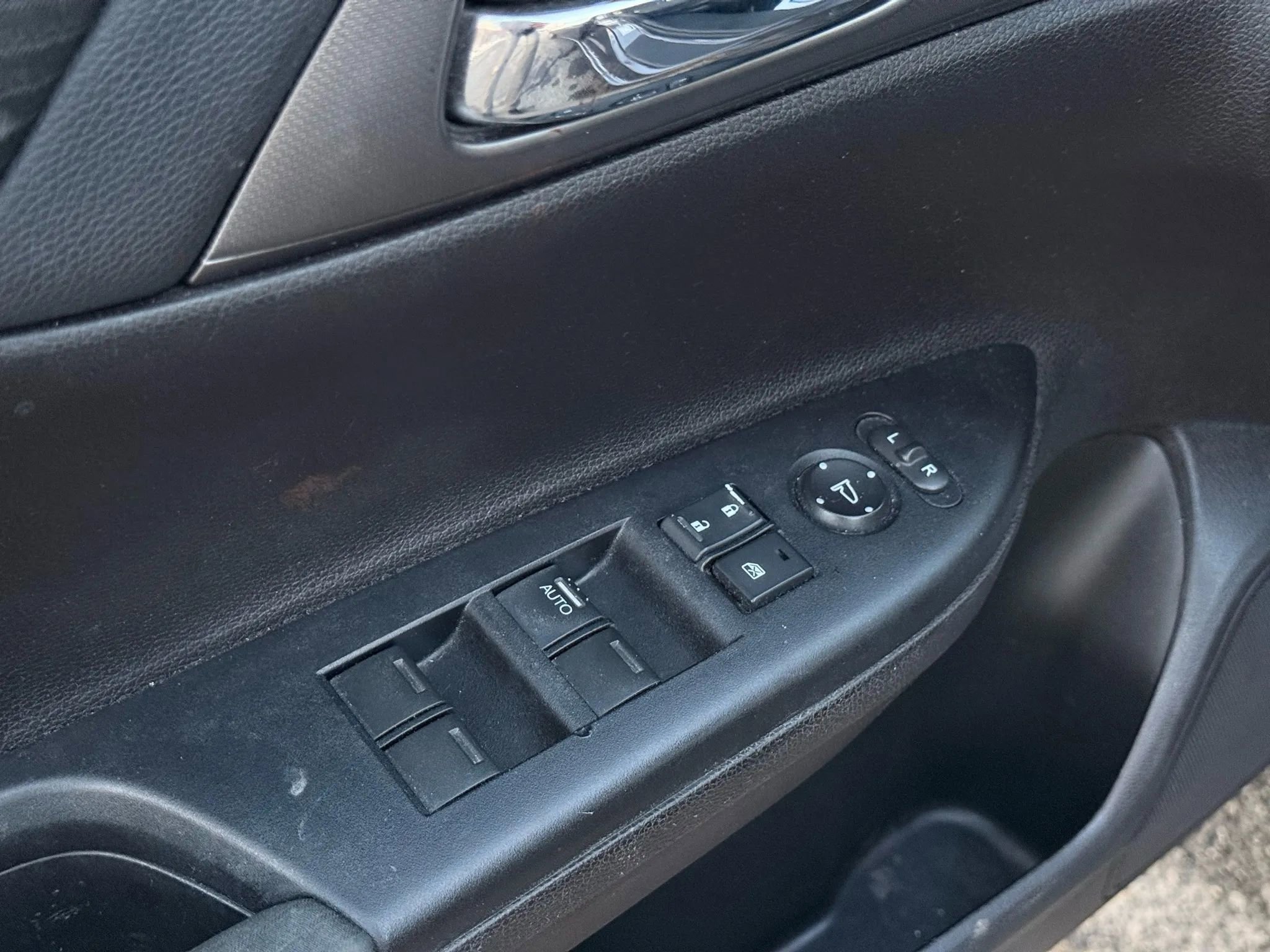 Used 2015 Honda Accord LX image 16