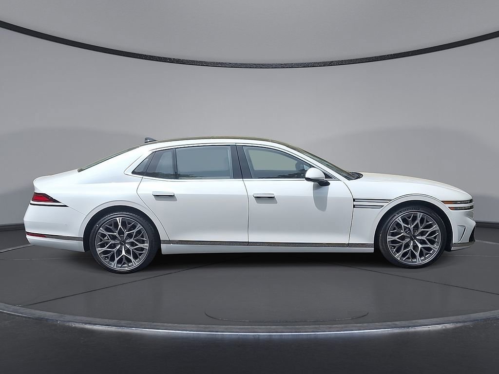 Used 2025 Genesis G90 3.5T AWD/4WD image 26