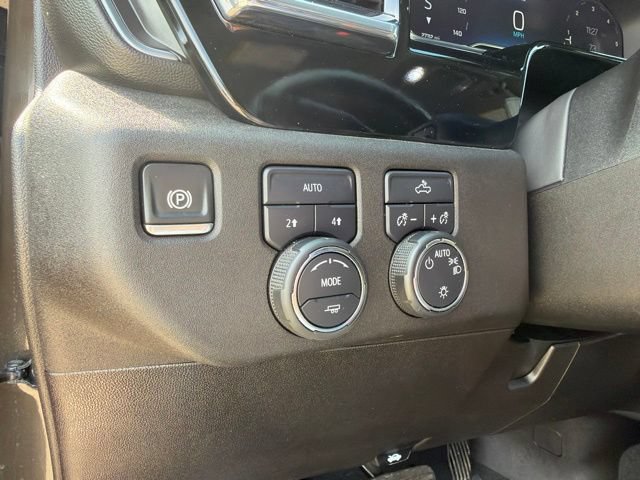 Used 2024 Chevrolet Silverado 1500 LT AWD/4WD image 25