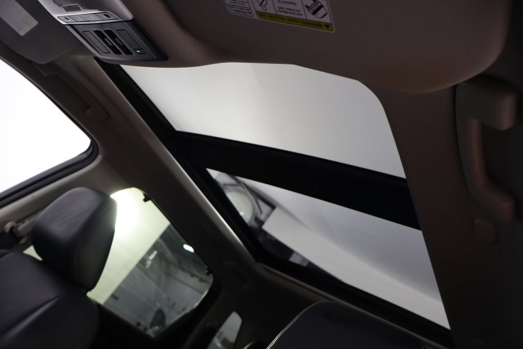 Used 2023 Nissan Rogue SV w/ SV Premium B Package FWD image 24