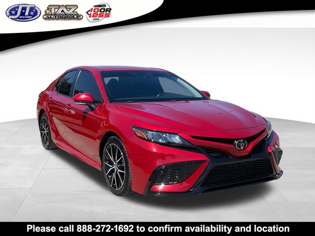 Used 2022 Toyota Camry SE FWD image 1