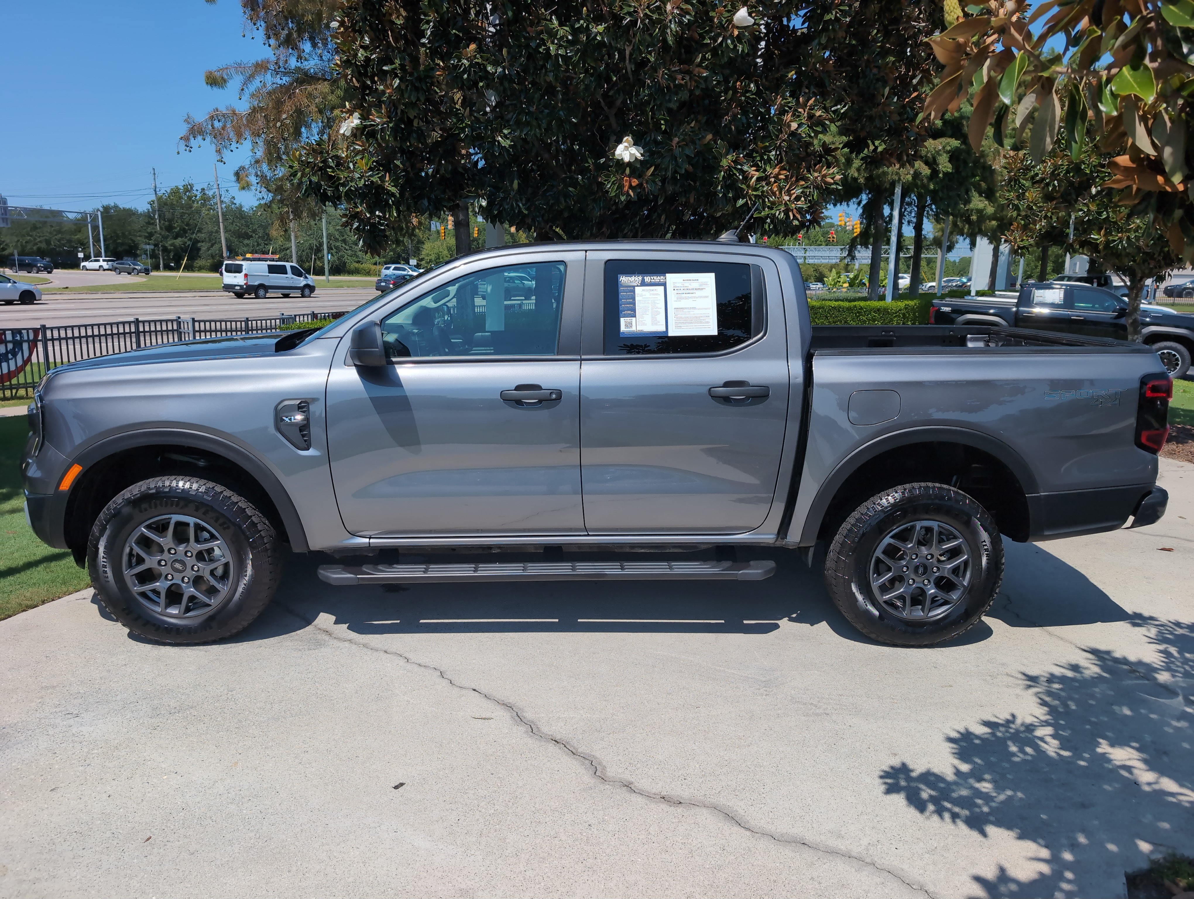 Used 2025 Ford Ranger XLT w/ Equipment Group 301A High AWD/4WD image 7