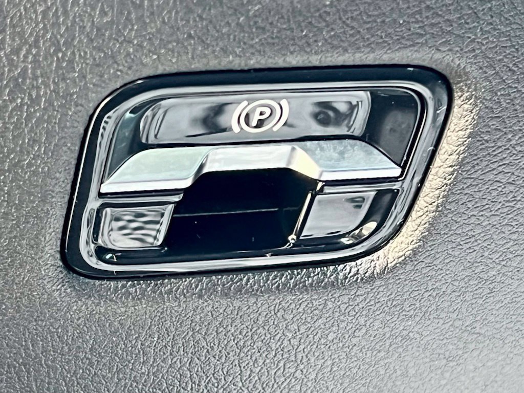 Certified 2023 Mercedes-Benz C 300 4MATIC Sedan image 35