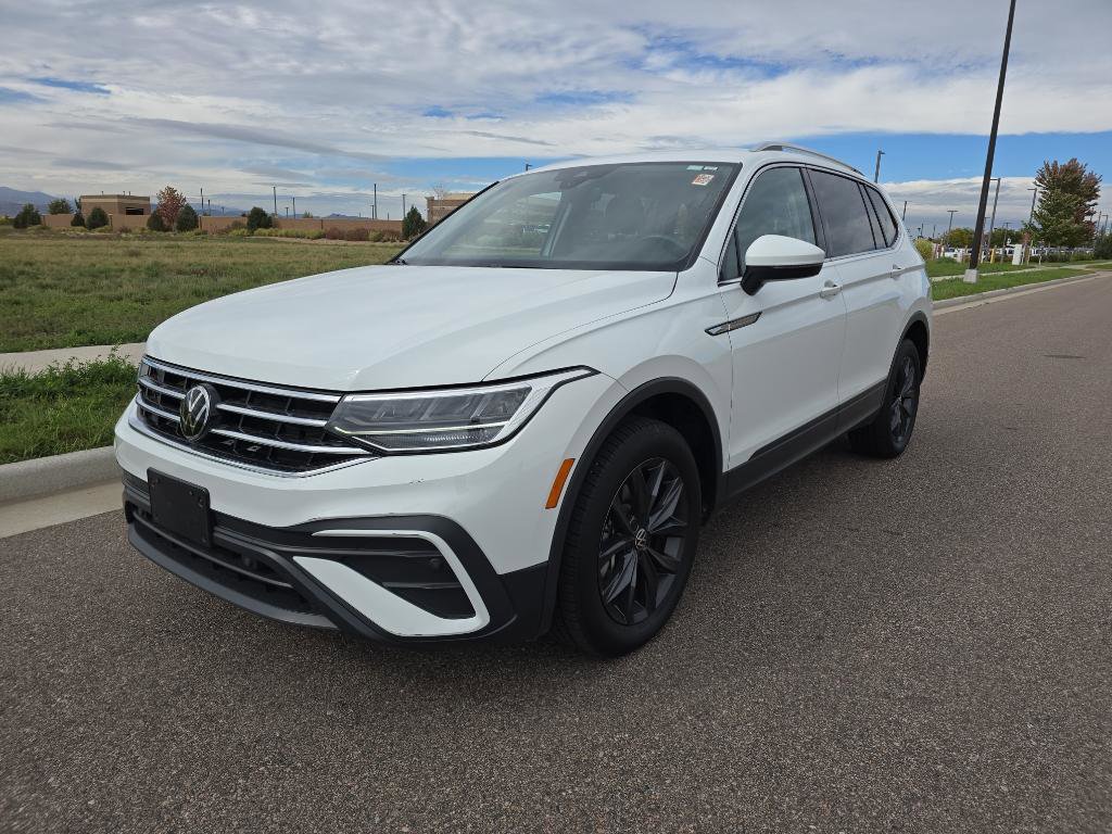 Used 2024 Volkswagen Tiguan SE