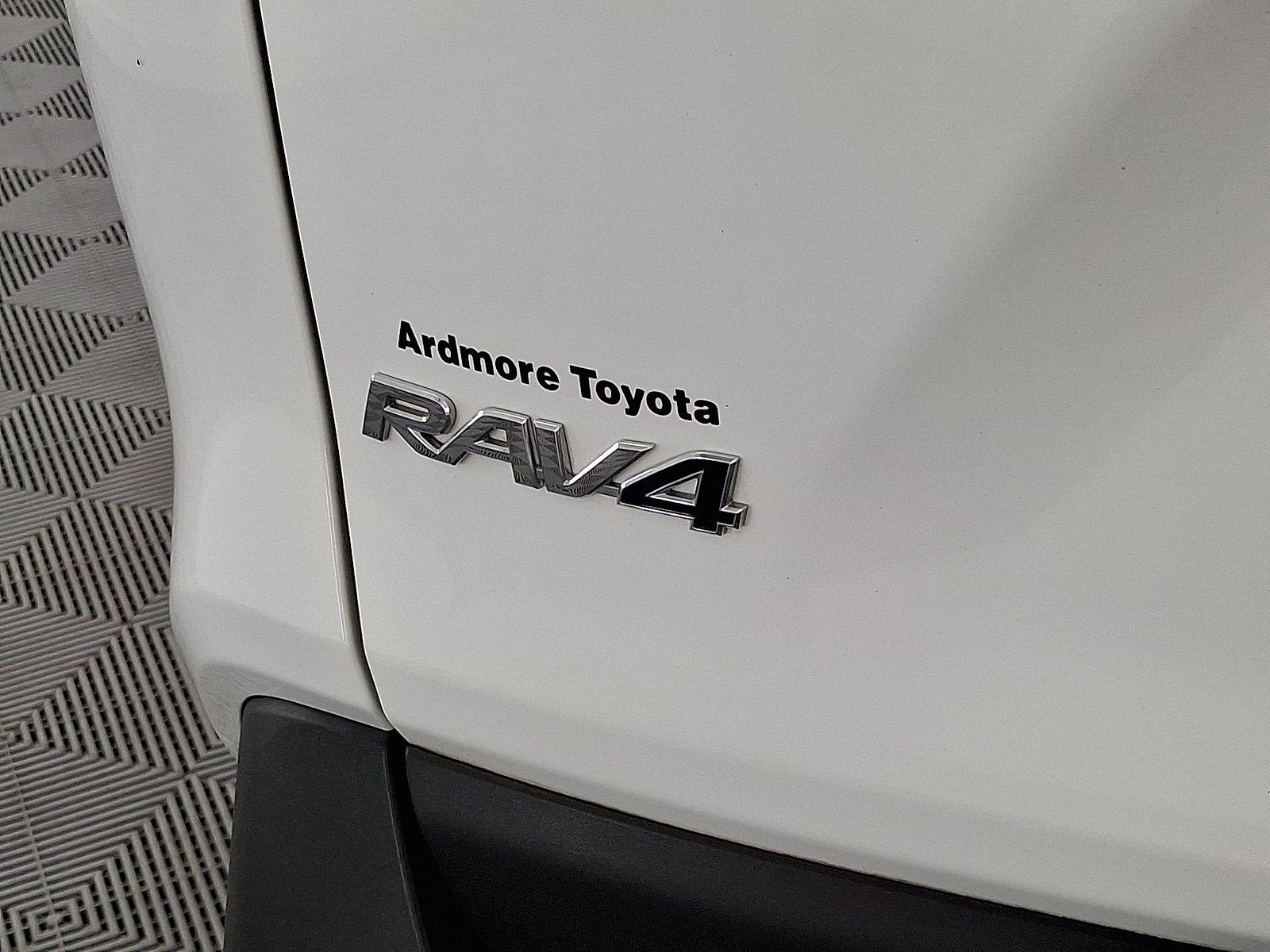 Certified 2023 Toyota RAV4 LE AWD/4WD image 15