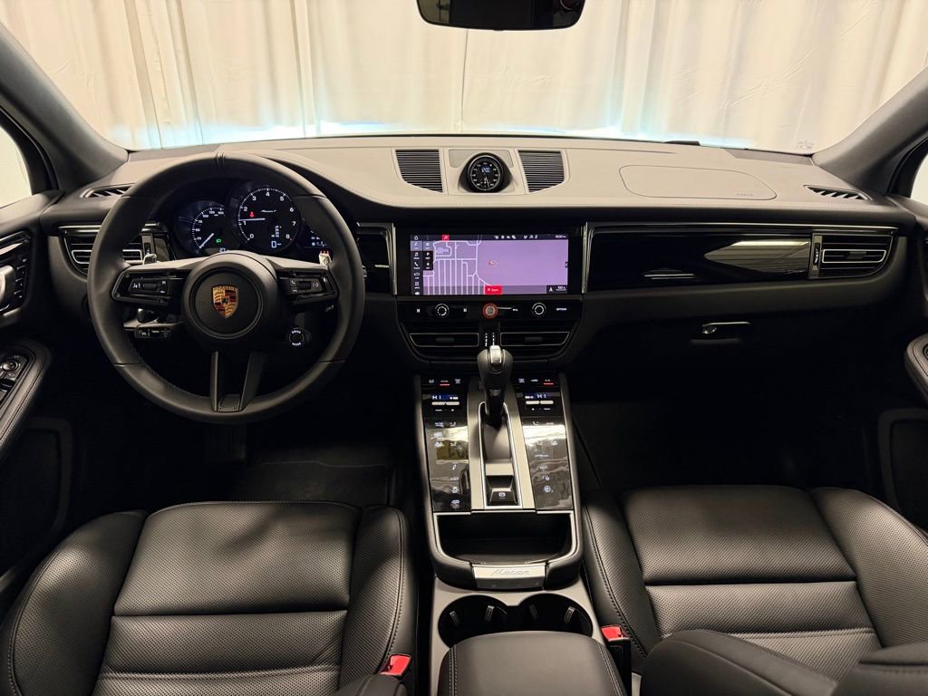 Certified 2026 Porsche Macan Turbo AWD/4WD image 13