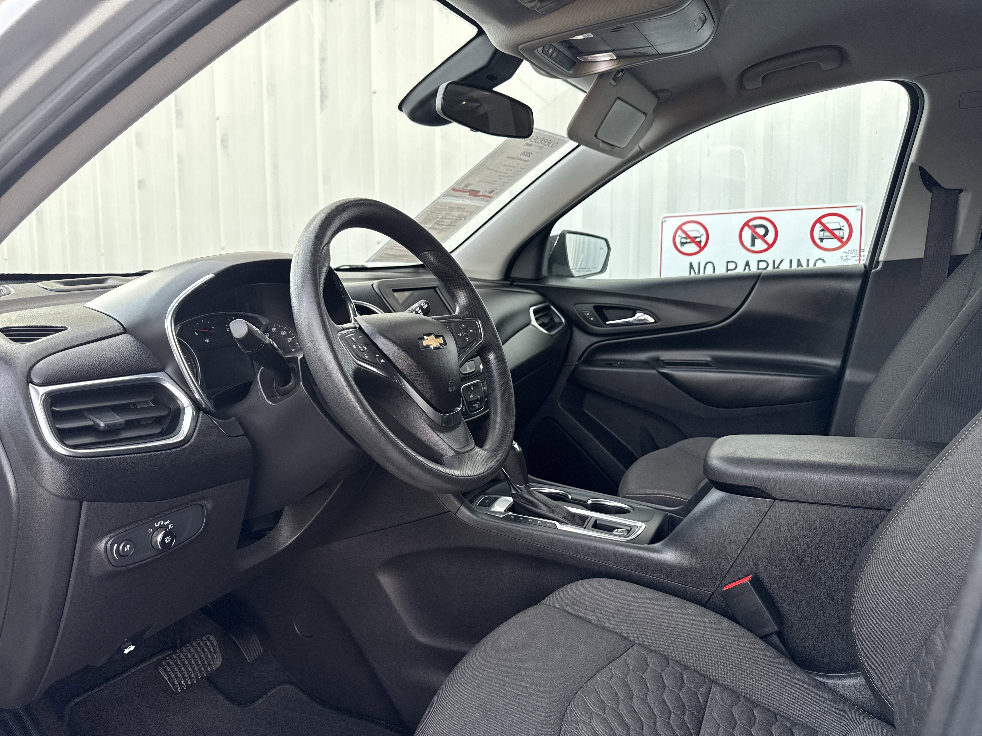 Used 2020 Chevrolet Equinox LT image 14