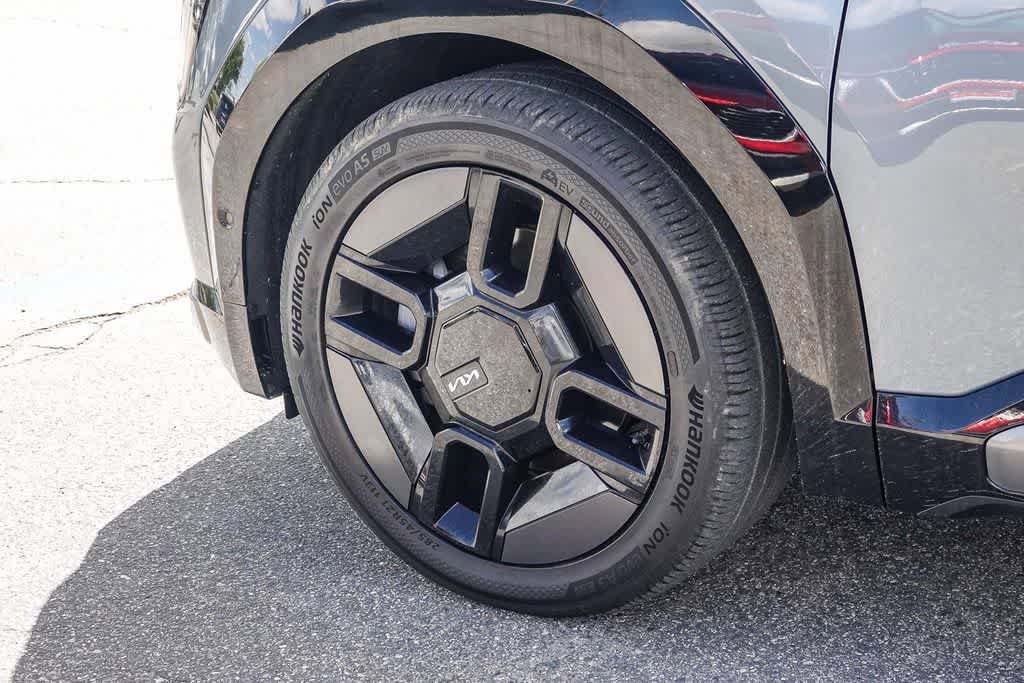 Certified 2024 Kia EV9 GT-Line AWD/4WD image 9