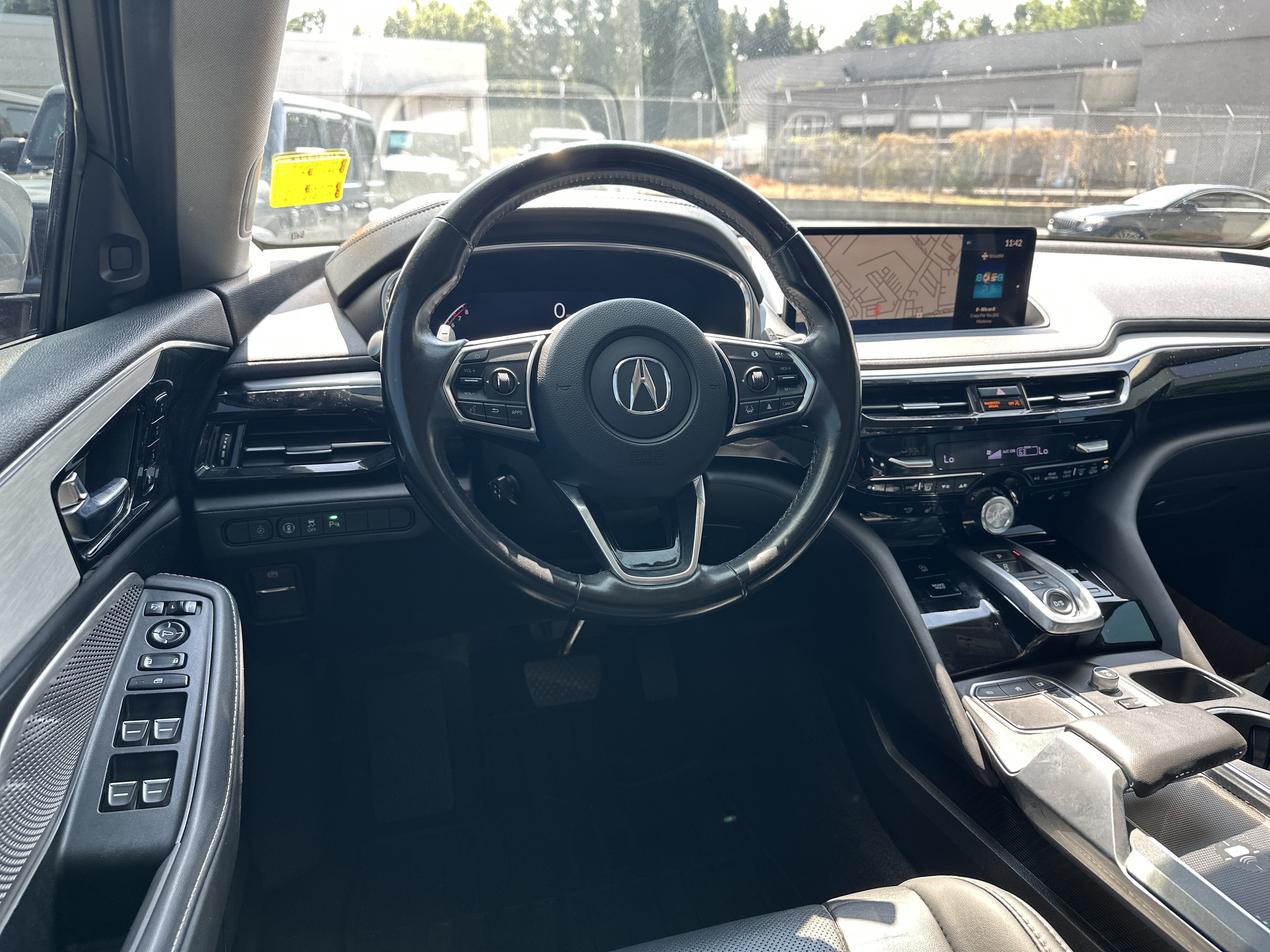 Used 2023 Acura MDX w/ Technology Package AWD/4WD image 25