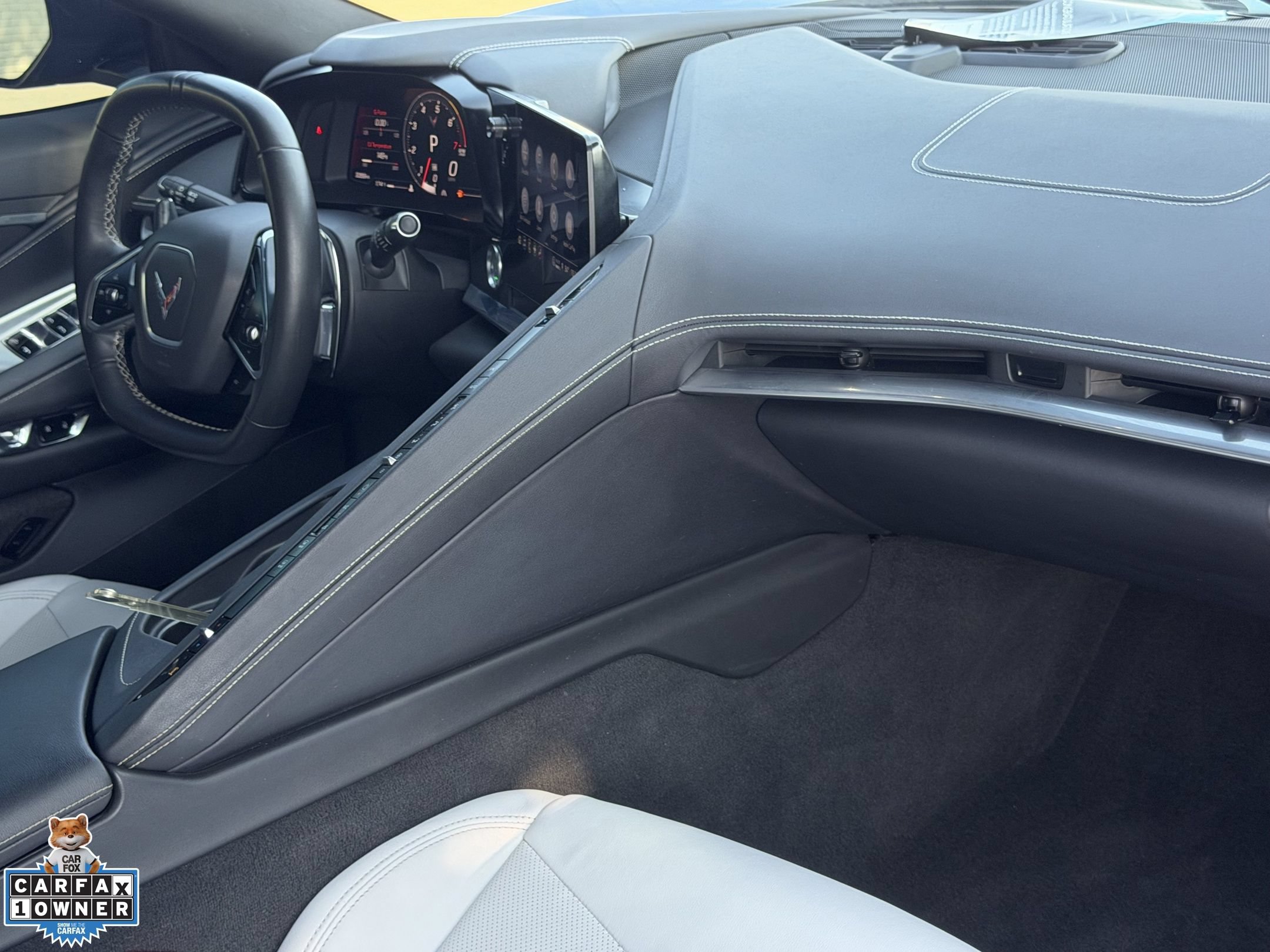 Used 2021 Chevrolet Corvette Stingray Convertible w/ Z51 Performance Package RWD image 26
