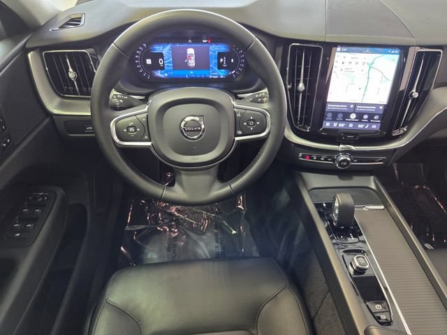Certified 2024 Volvo XC60 B5 Core w/ Climate Package AWD/4WD image 15