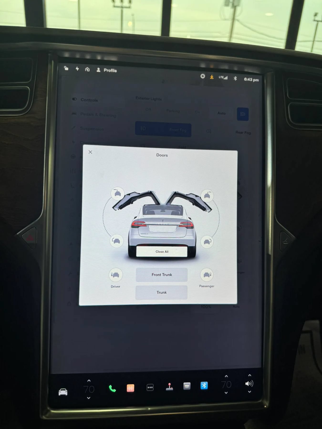 Used 2018 Tesla Model X 75D AWD/4WD image 17