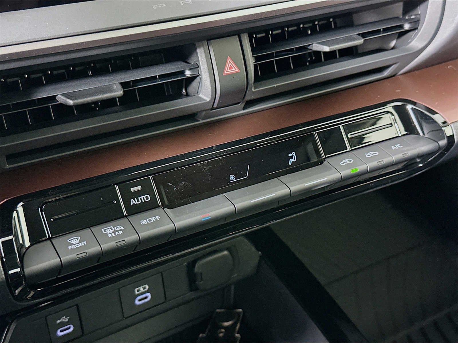 New 2026 Toyota Prius Plug-In Hybrid image 16