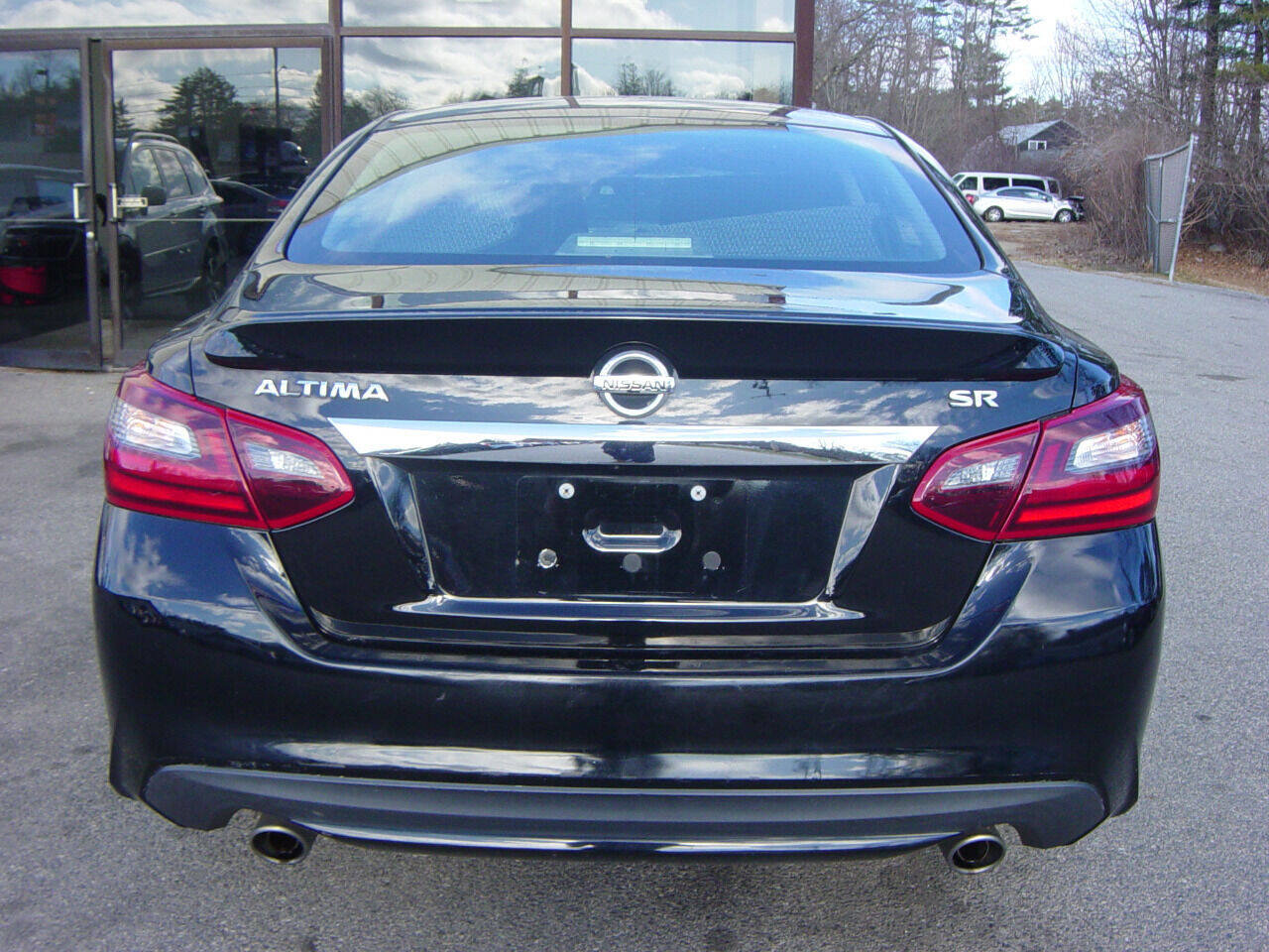 Used 2018 Nissan Altima 2.5 SR FWD image 5