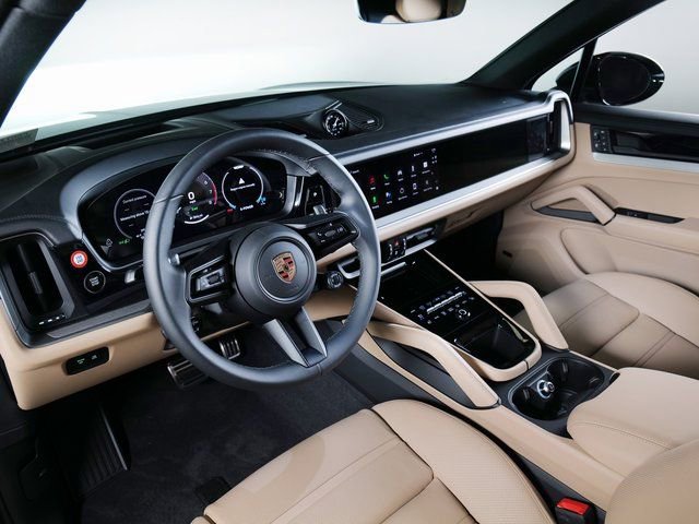 New 2025 Porsche Cayenne S image 21