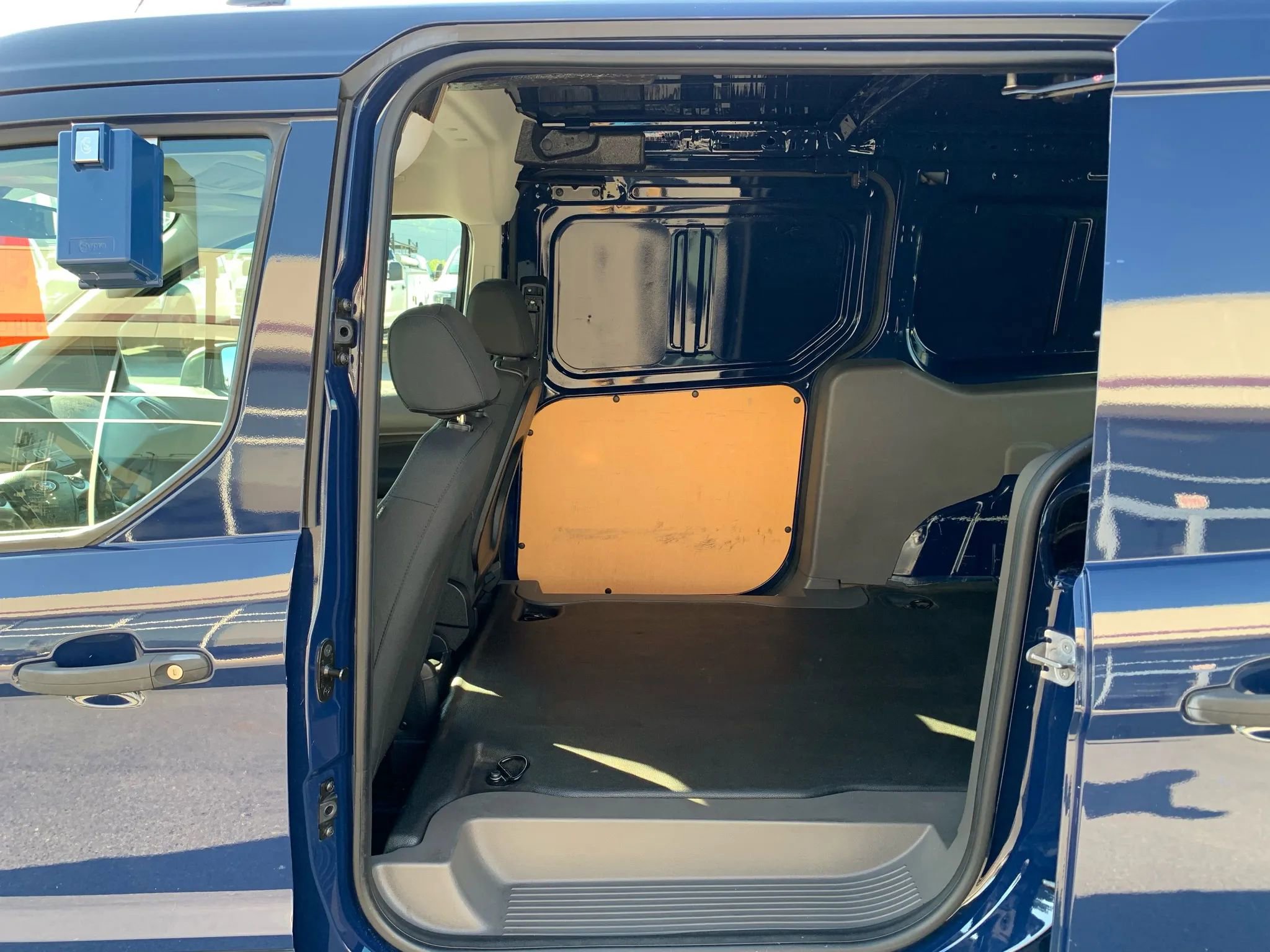 Used 2022 Ford Transit Connect XL image 24
