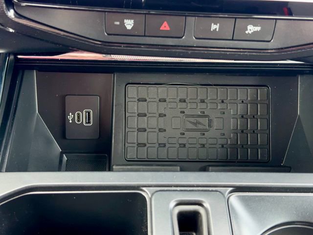 New 2025 Ford F150 Lightning Platinum image 24